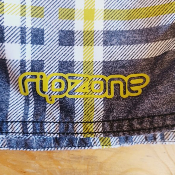 NEW! Ripzone Boy's L Swim Trunks Grey/Green  (3748) - Picture 2 of 12